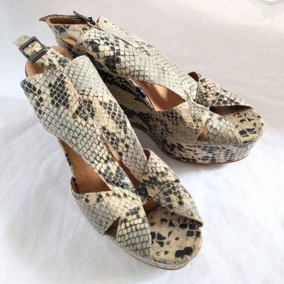 JEFFREY CAMPBELL platform sandals - Picture 4 of 7